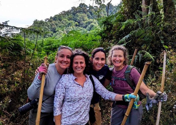 hiking-from-nkuringo-to-buhoma